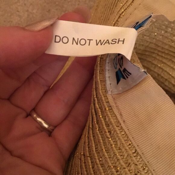 Cruise Club Paper Tan Shimmery Beach Hat - Picture 5 of 5